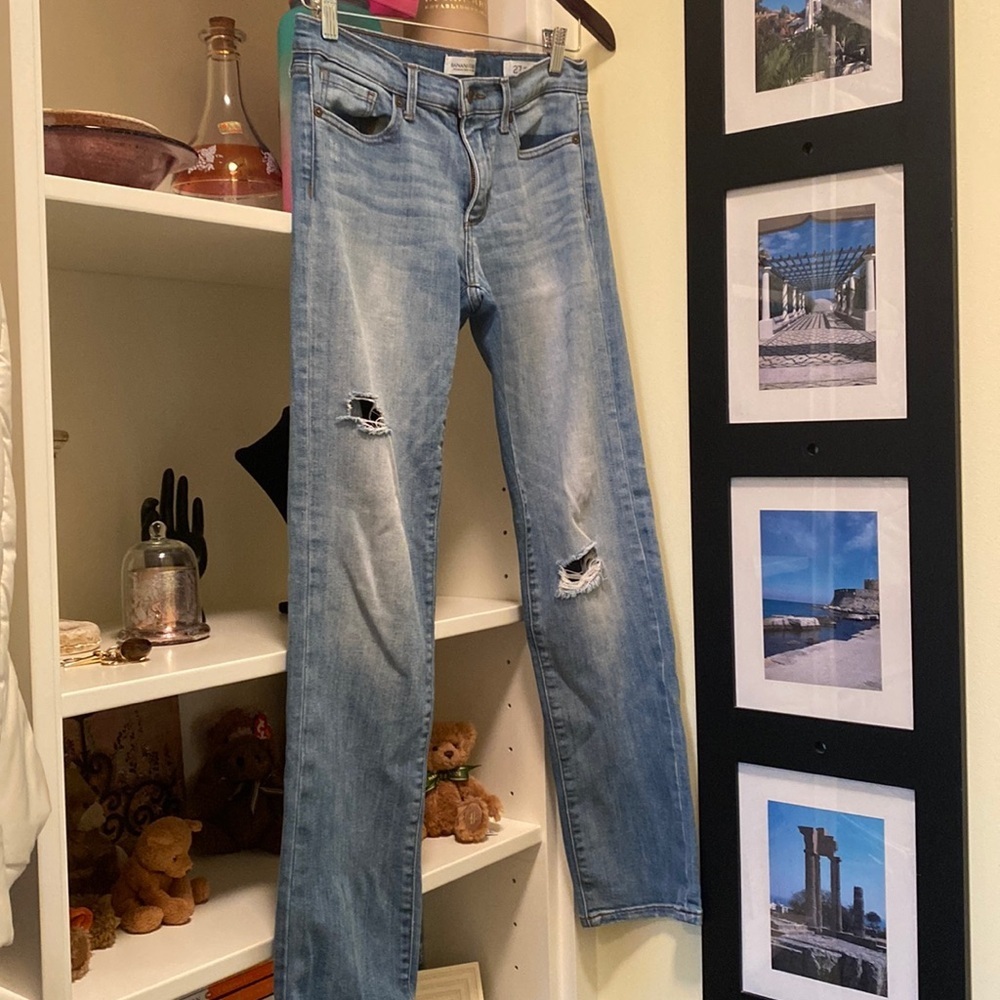 Banana Republic Distressed and Light Blue Straight Leg Jeans.  GUC. Size 27​​ - Picture 2 of 8